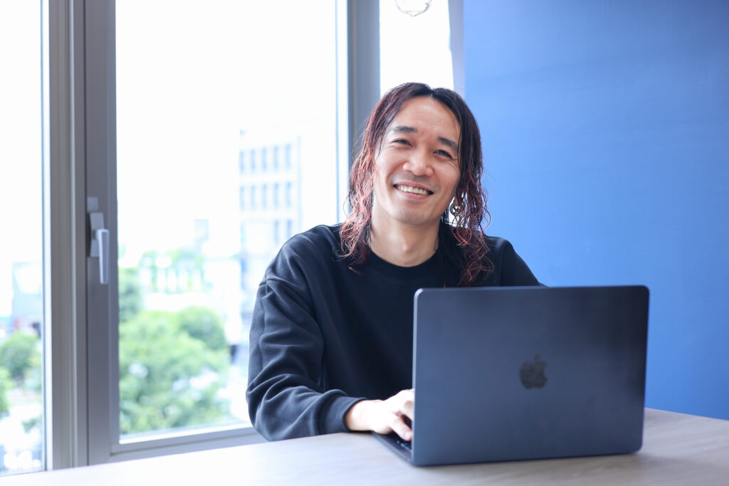 上場企業でのエンジニア経験を語る東さん